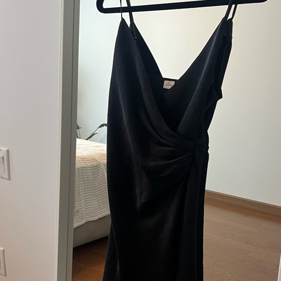 satin black little dress - Picture 2 of 4